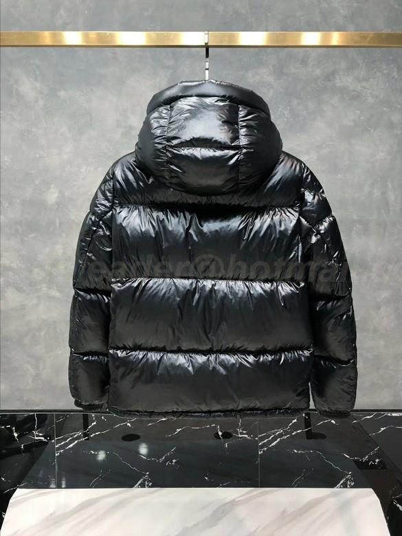 Moncler Men's Outwear 286